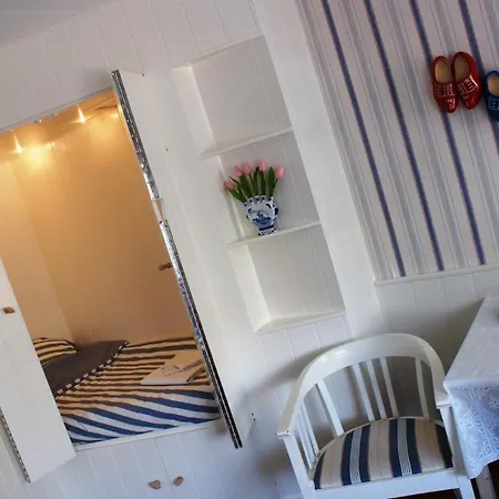 Aan De Katwijkse Kust Bed & Breakfast *
