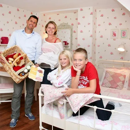 Aan De Katwijkse Kust Frühstückspension